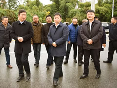 成都溫江區(qū)區(qū)委書記王道明、區(qū)長馬烈紅一行調(diào)研成都東辰外國語學(xué)校項目建設(shè)