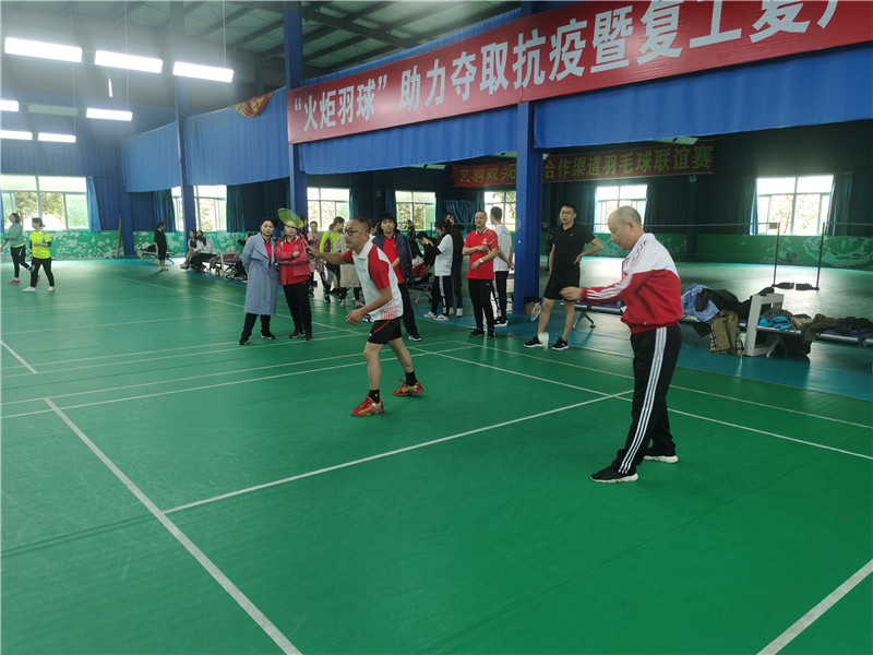 強強聯(lián)手，誰(shuí)與爭鋒